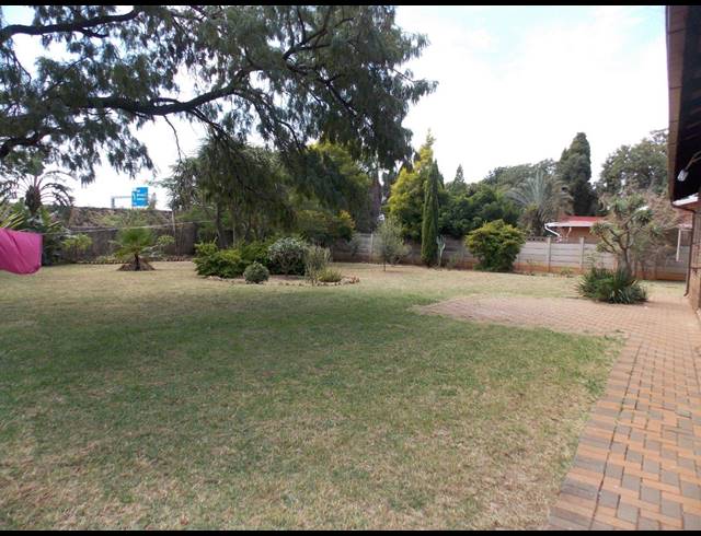3 BEDROOM HOUSE SOLD IN THE ORCHARDS